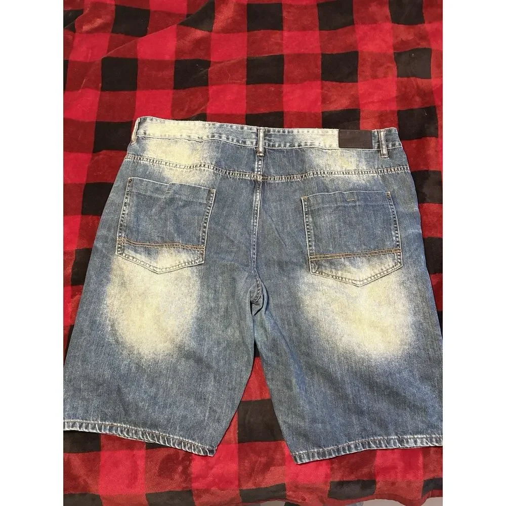 Southpole Men's Blue Distressed Denim Shorts Light Wash 5-Pocket Button Vintage